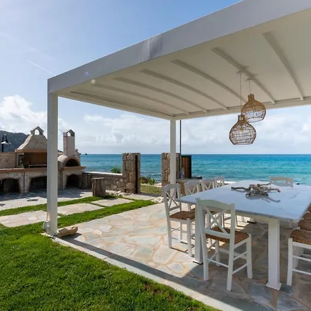 Junam Private Beachfront Άγιος Νικήτας