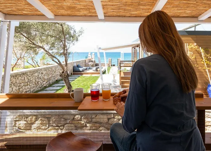 Junam Private Beachfront Agios Nikitas