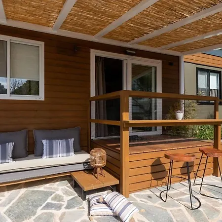 Junam Private Beachfront אתר נופש