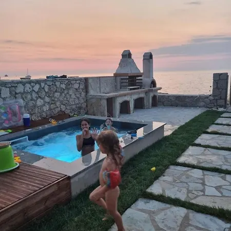 אתר נופש Junam Private Beachfront