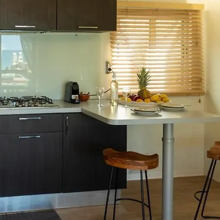 אתר נופש Junam Private Beachfront Áyios Nikítas