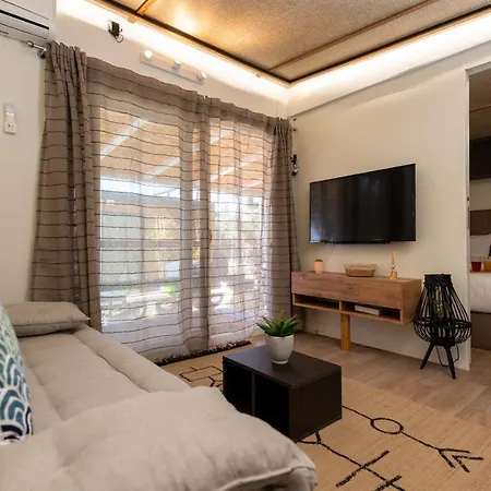 אתר נופש Junam Private Beachfront *